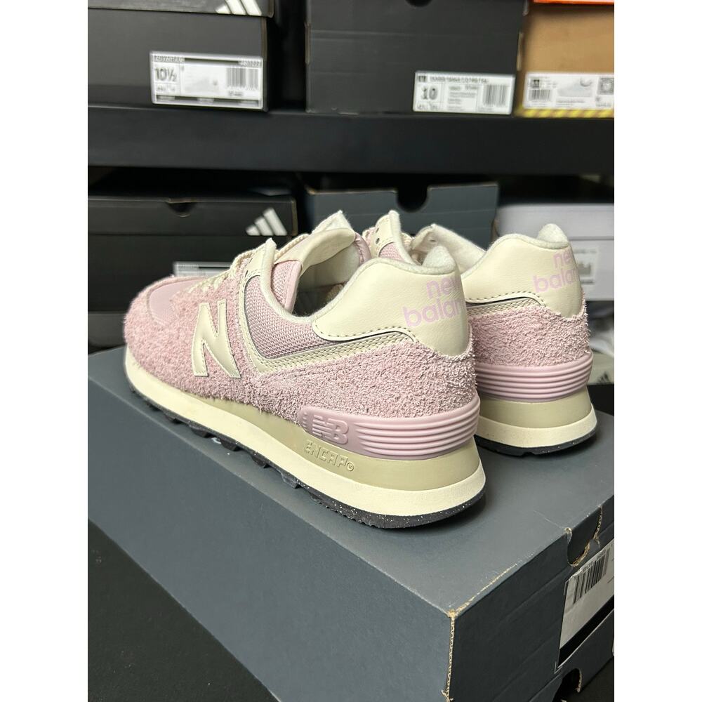 New Balance Women’s 574 Rose Sugar / $100 Retail! / Size 7.5 / Brand New!! - Picture 2 of 9